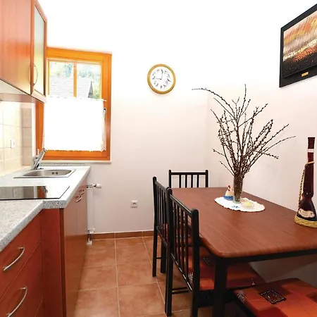 Apartment 3 Bedroom In *